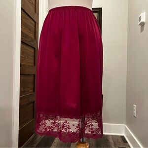 Vanity Fair Cranberry half slip
